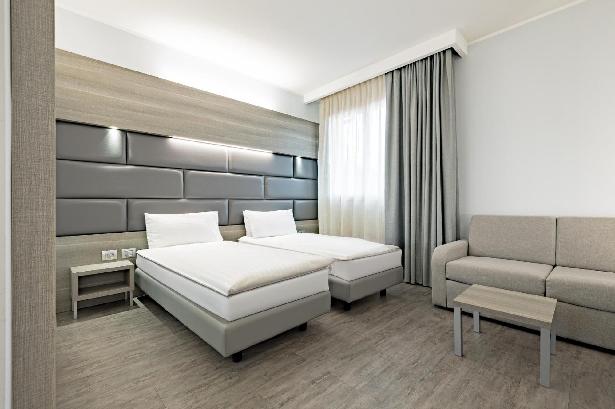 Just Hotel Saronno Exterior foto